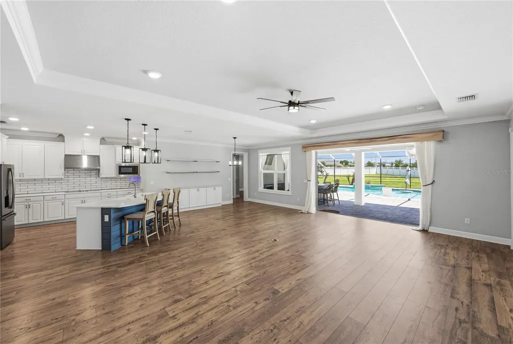 6883 Bradbury Circle Wesley Chapel FL 33545