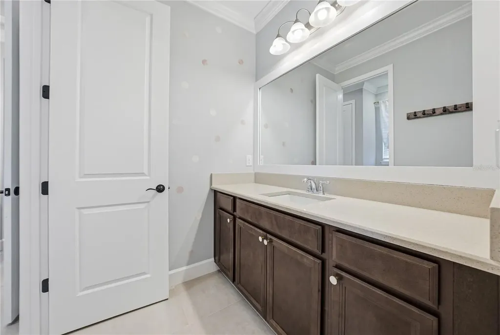 6883 Bradbury Circle Wesley Chapel FL 33545