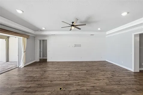 6883 Bradbury Circle Wesley Chapel FL 33545