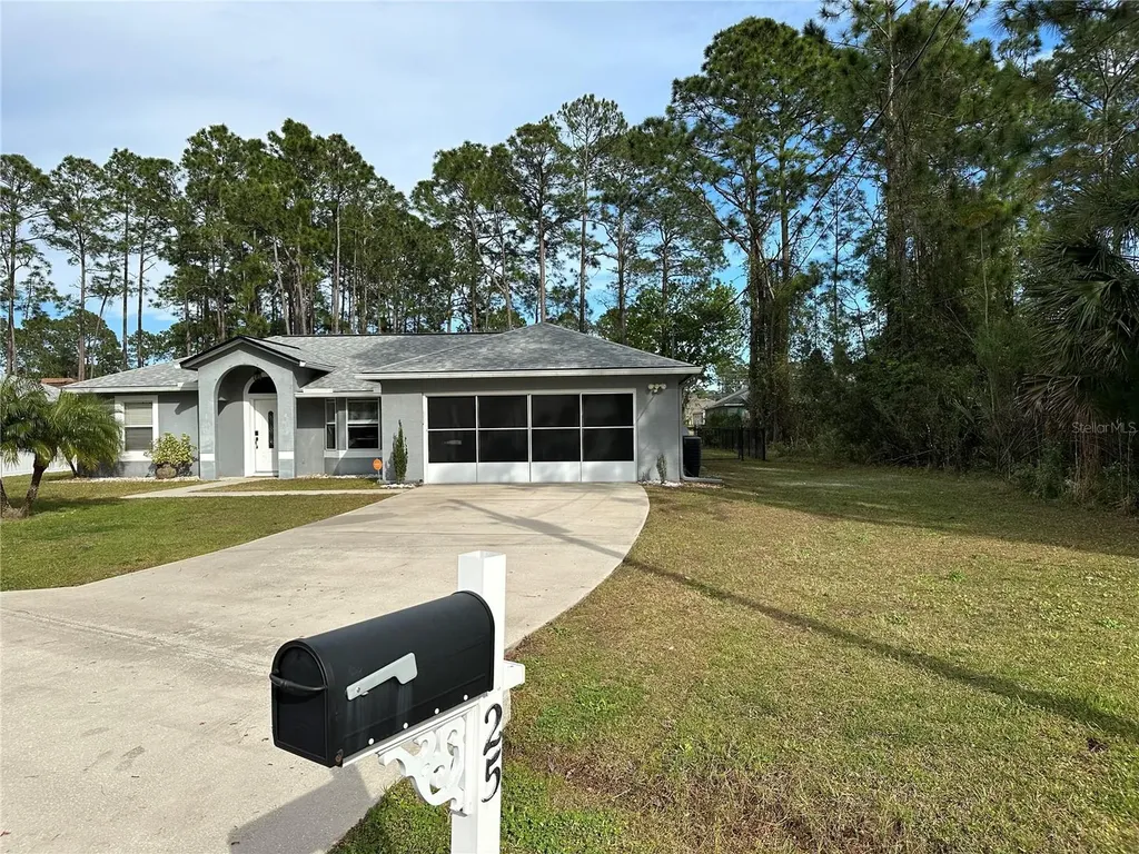 25 Ryecroft Lane Palm Coast FL 32164