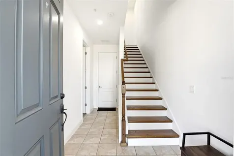 2506 Jacqueline Suglio Alley Orlando FL 32828