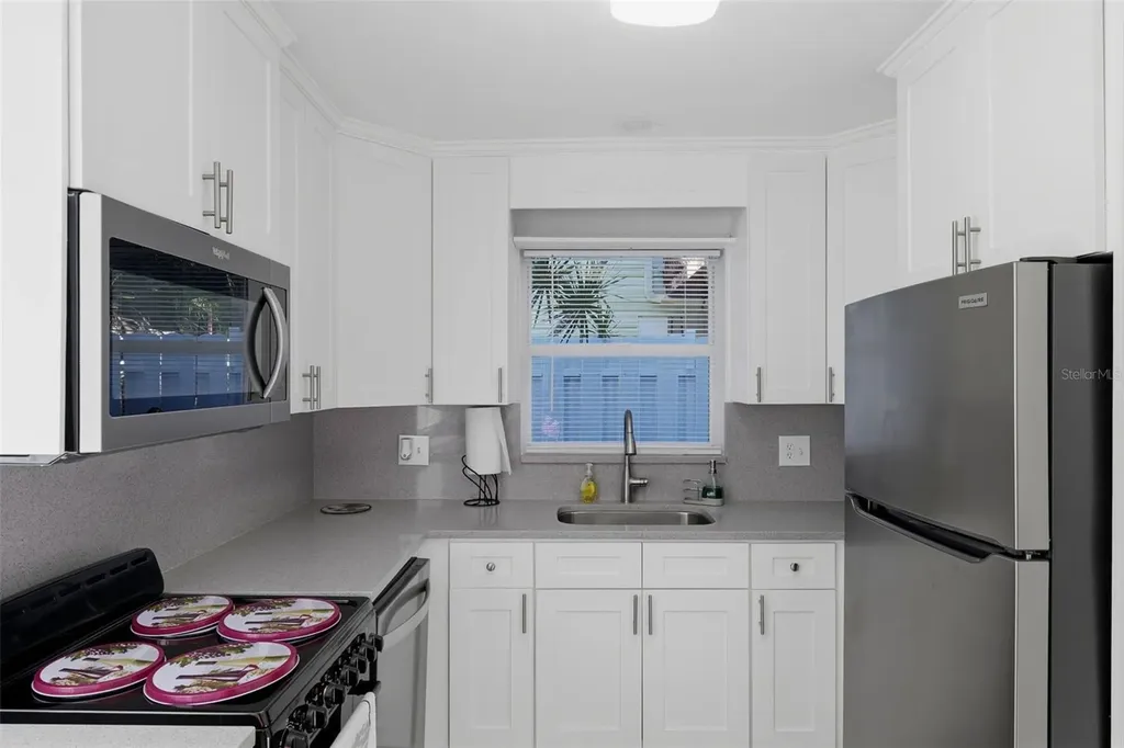 17734 1st Street E Redington Shores FL 33708