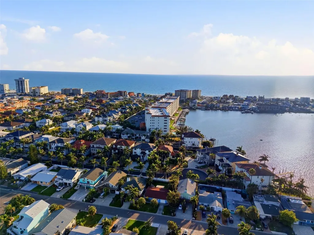 17734 1st Street E Redington Shores FL 33708