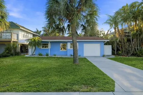 17734 1st Street E Redington Shores FL 33708