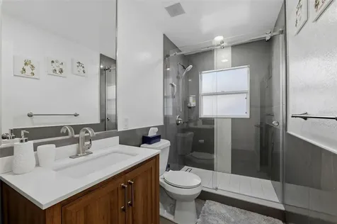17734 1st Street E Redington Shores FL 33708
