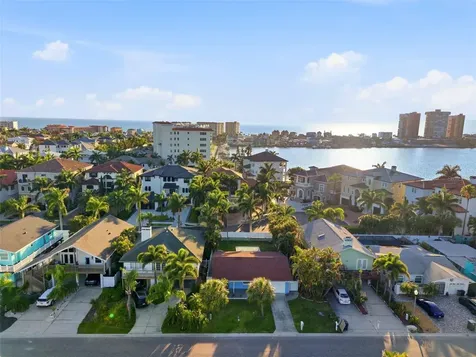 17734 1st Street E Redington Shores FL 33708