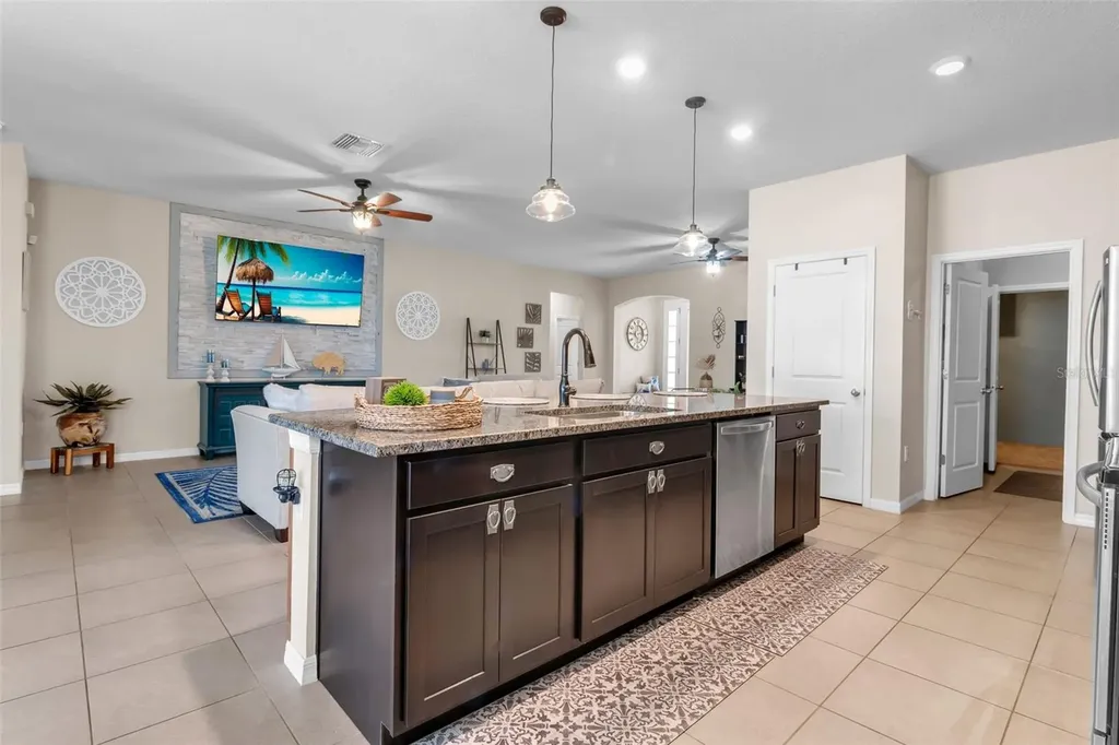 13225 Waterleaf Garden Circle Riverview FL 33579