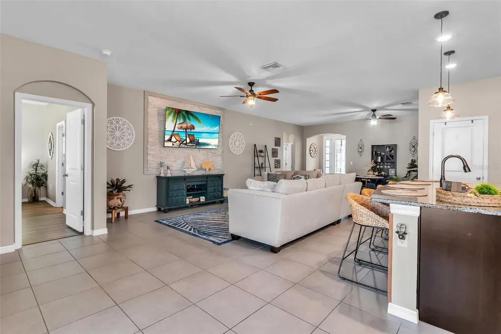13225 Waterleaf Garden Circle Riverview FL 33579