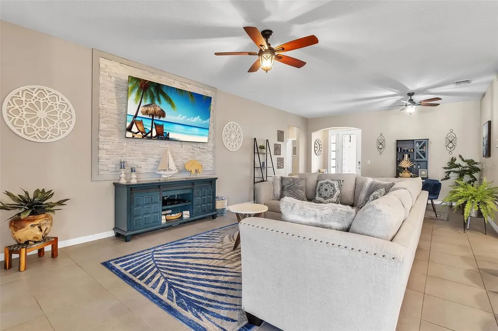 13225 Waterleaf Garden Circle Riverview FL 33579