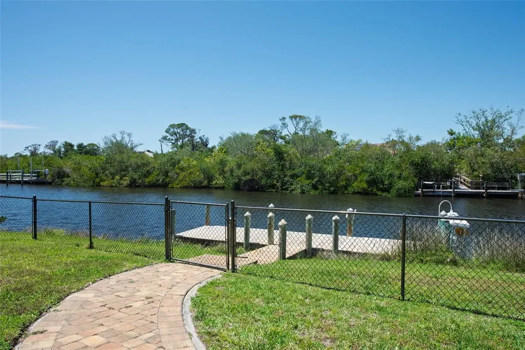880 Lemon Bay Drive Venice FL 34293
