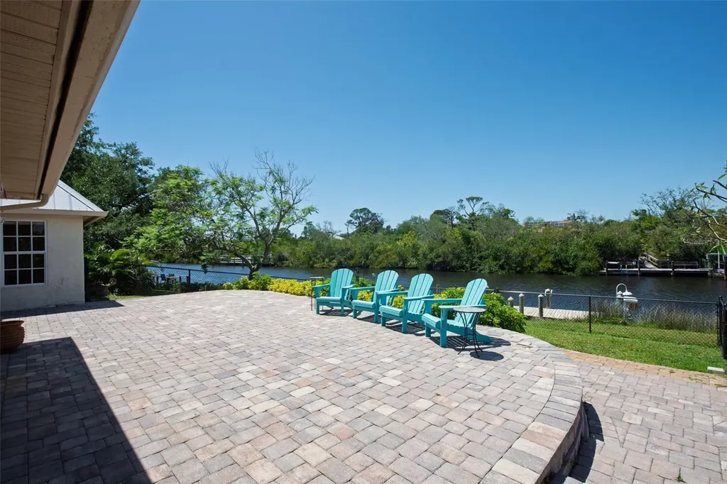 880 Lemon Bay Drive Venice FL 34293