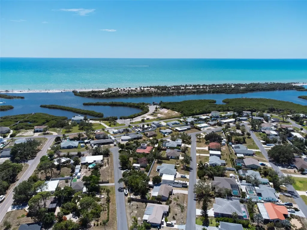 880 Lemon Bay Drive Venice FL 34293