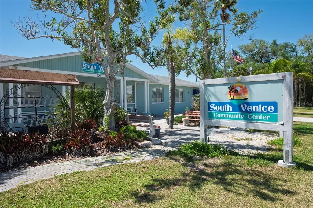 880 Lemon Bay Drive Venice FL 34293