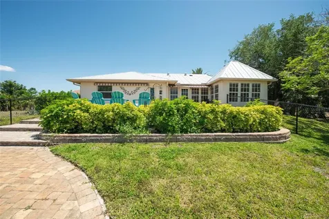 880 Lemon Bay Drive Venice FL 34293