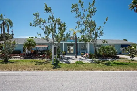 880 Lemon Bay Drive Venice FL 34293