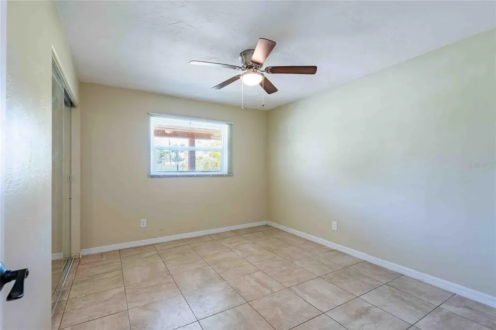 2741 37th Street S St Petersburg FL 33711