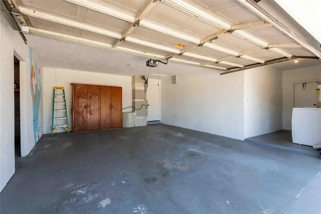 2741 37th Street S St Petersburg FL 33711