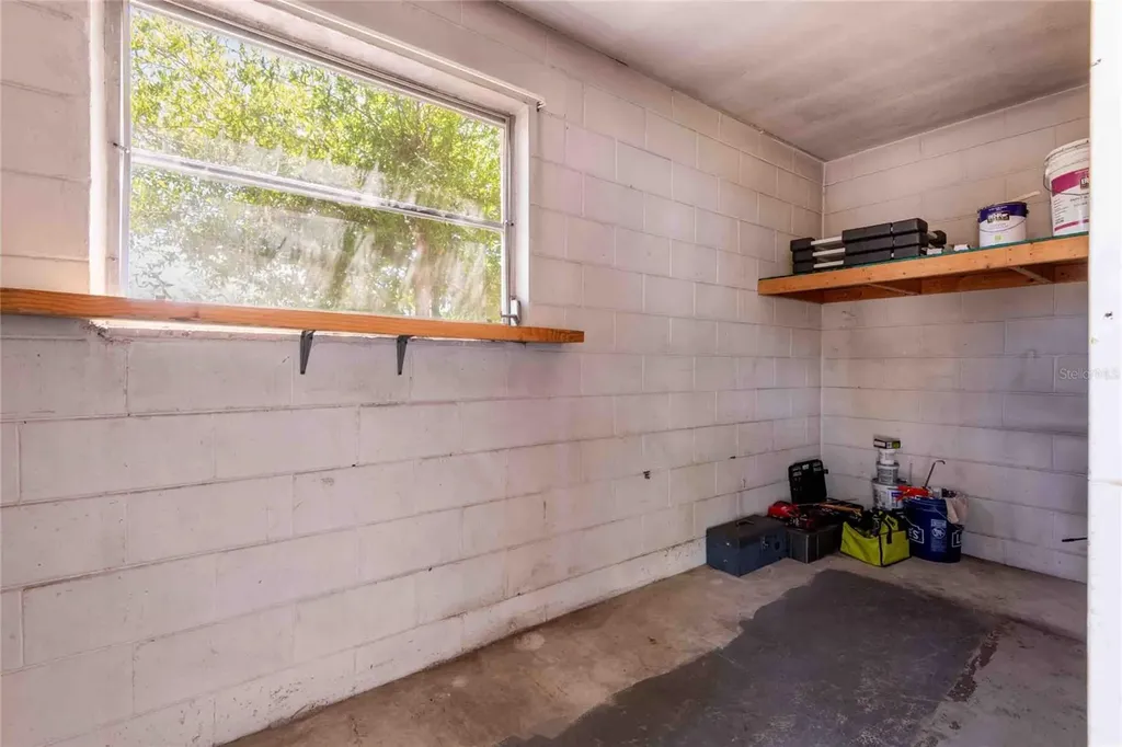 2741 37th Street S St Petersburg FL 33711