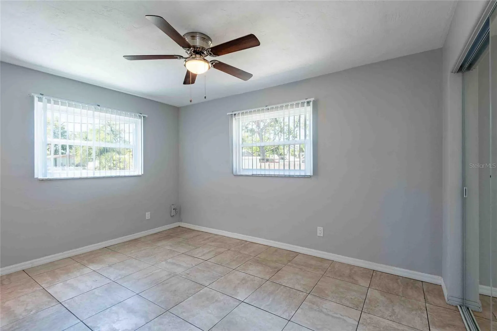 2741 37th Street S St Petersburg FL 33711
