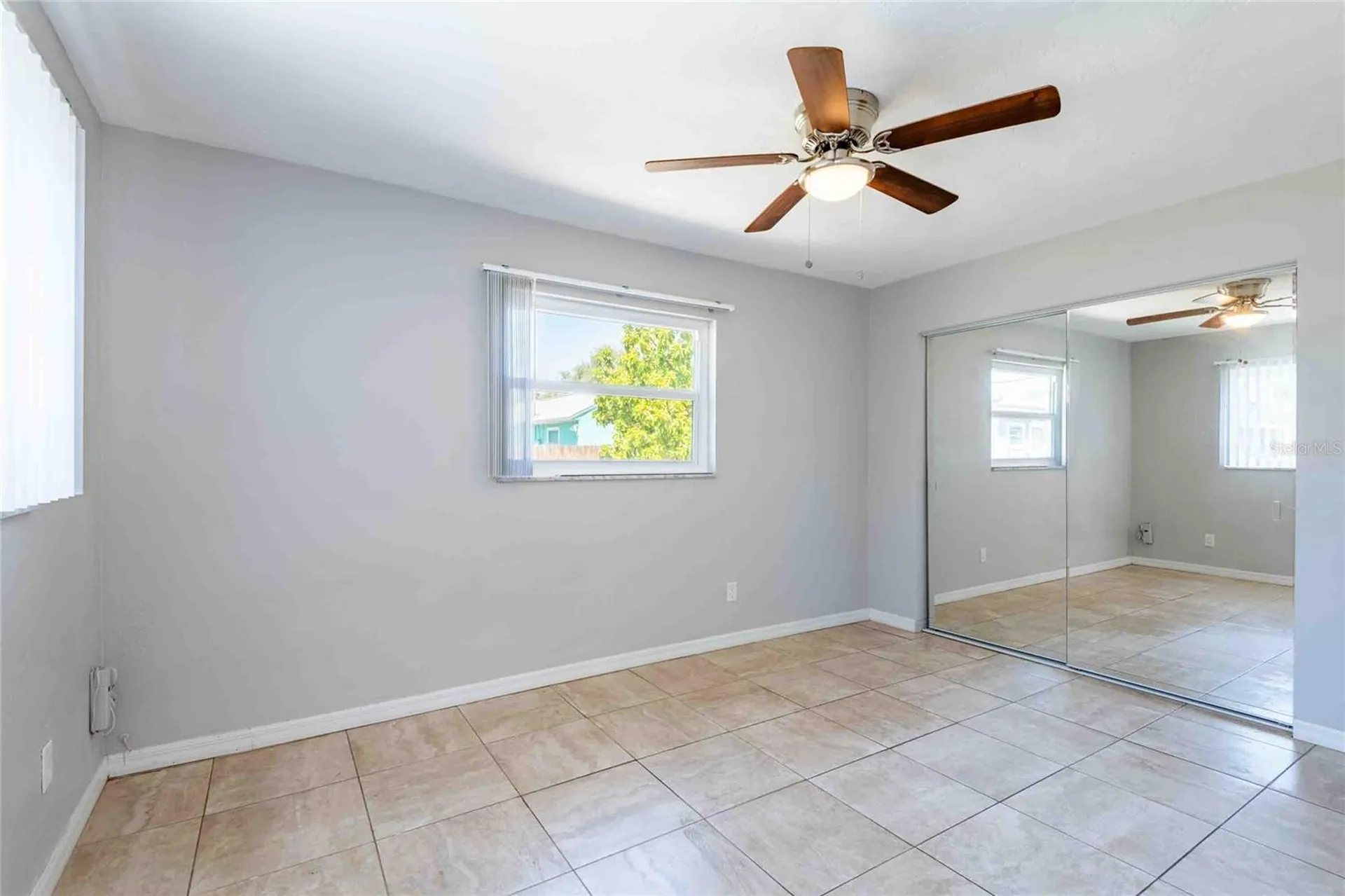 2741 37th Street S St Petersburg FL 33711