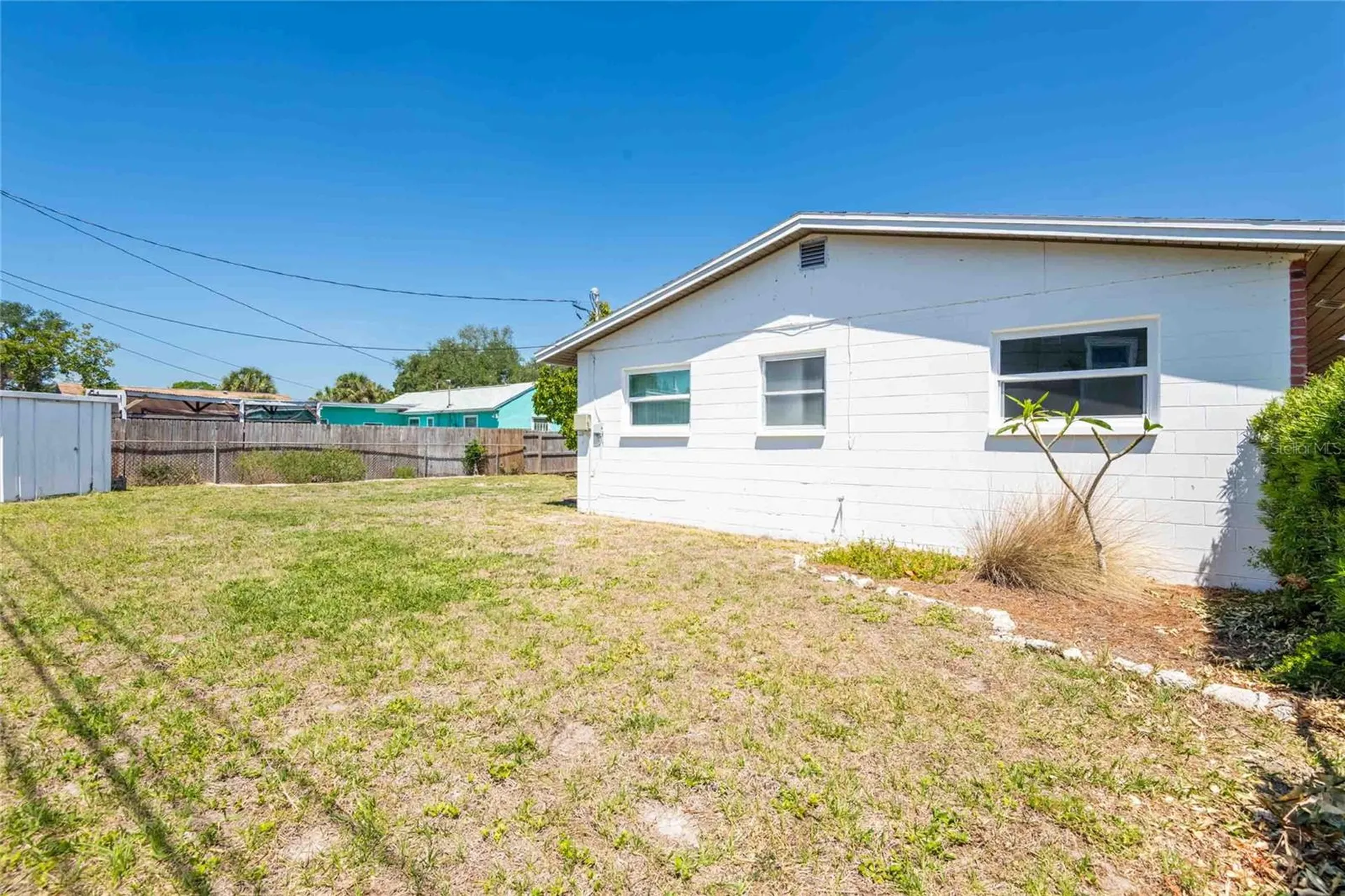 2741 37th Street S St Petersburg FL 33711