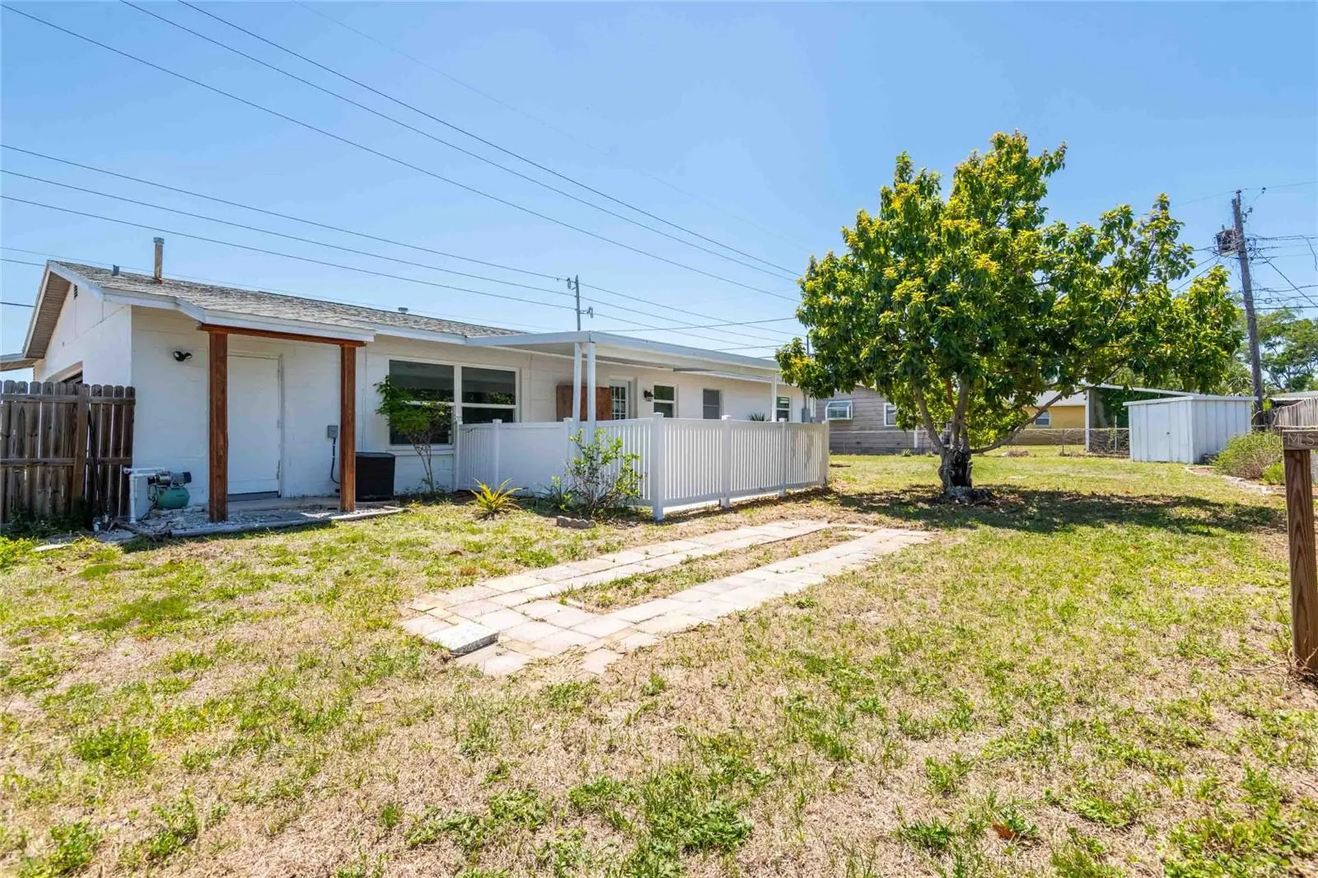 2741 37th Street S St Petersburg FL 33711