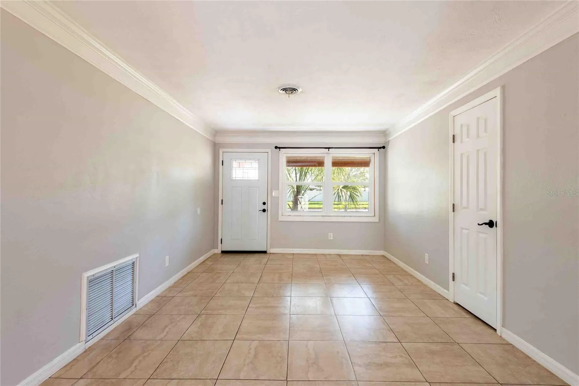 2741 37th Street S St Petersburg FL 33711