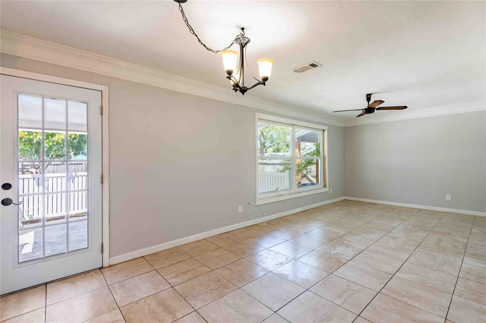 2741 37th Street S St Petersburg FL 33711