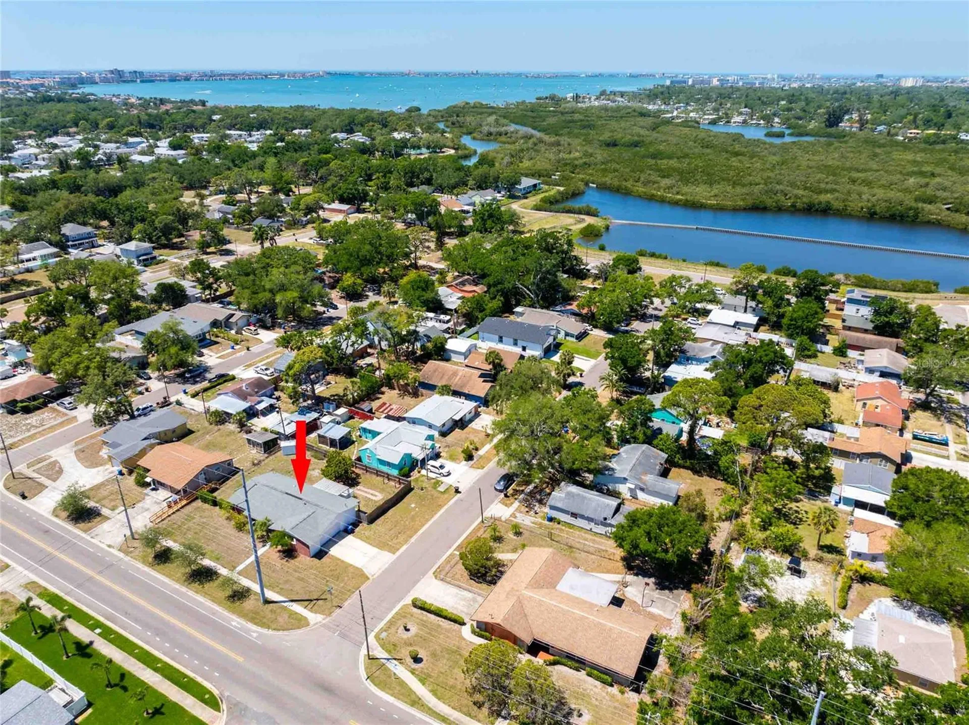 2741 37th Street S St Petersburg FL 33711