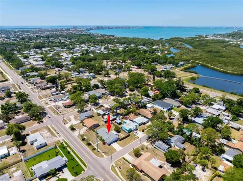 2741 37th Street S St Petersburg FL 33711