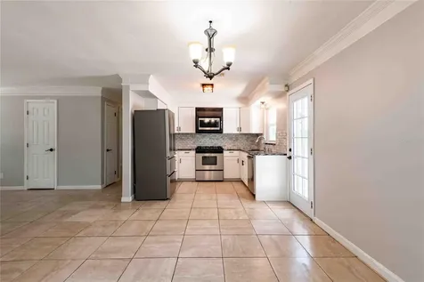 2741 37th Street S St Petersburg FL 33711