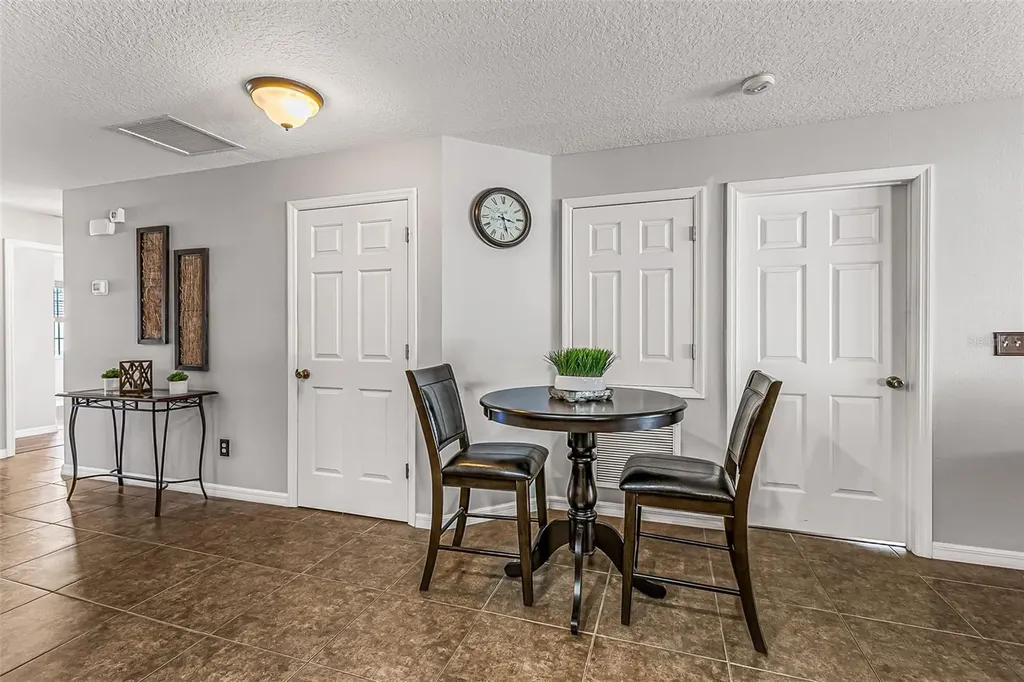 112 Hurst Court Deland FL 32724