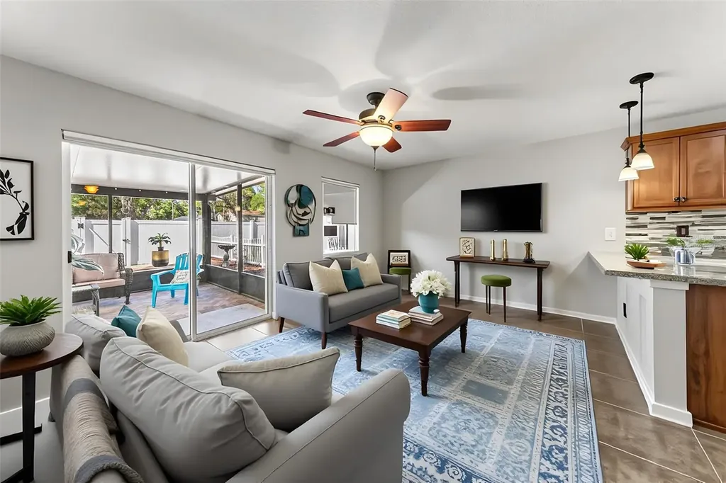 112 Hurst Court Deland FL 32724