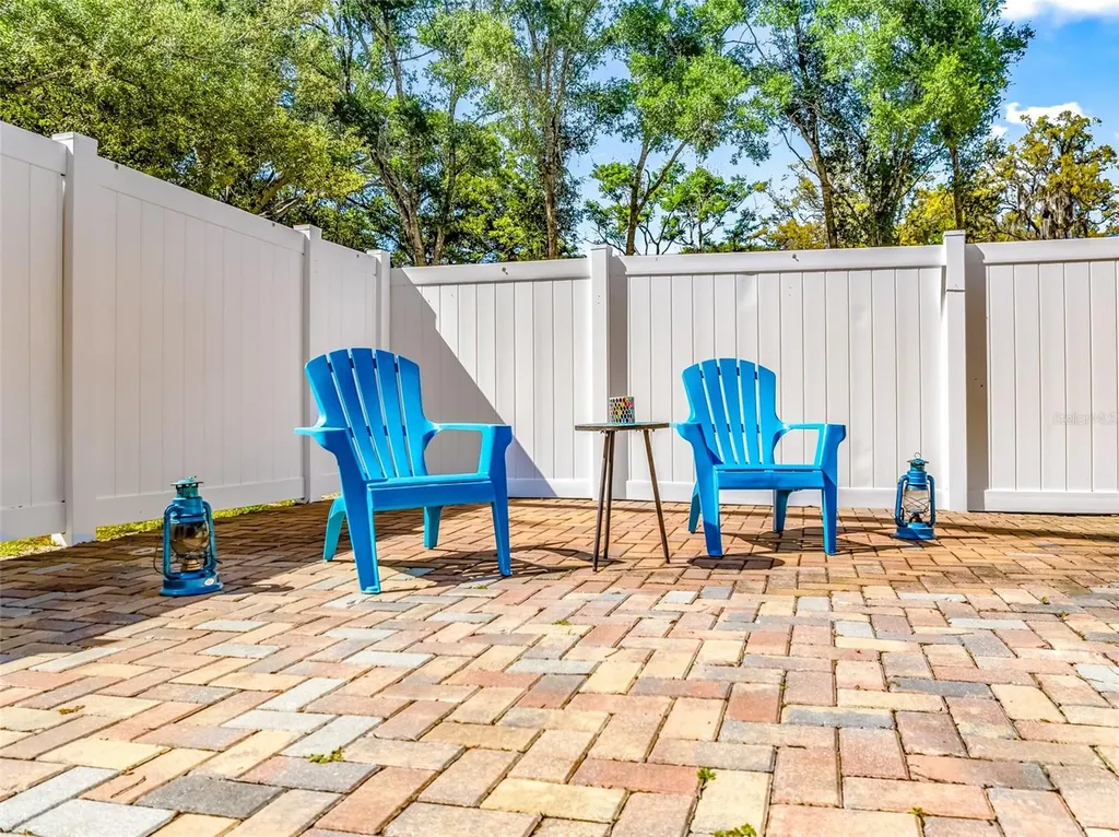 112 Hurst Court Deland FL 32724