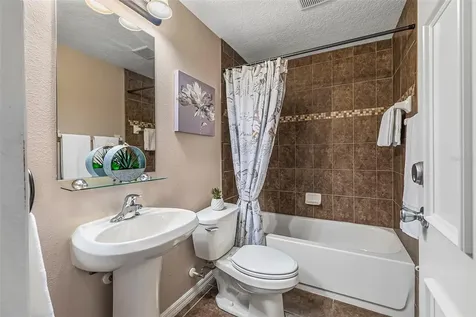 112 Hurst Court Deland FL 32724