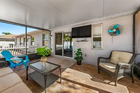 112 Hurst Court Deland FL 32724