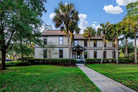112 Hurst Court Deland FL 32724