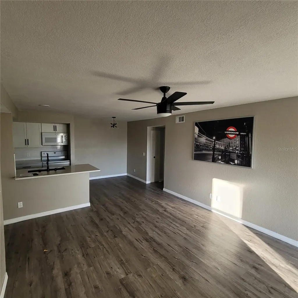5160 Conroy Road Orlando FL 32811