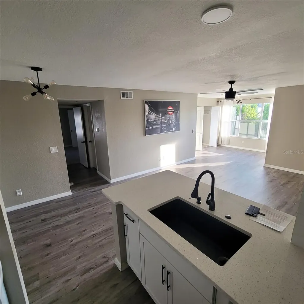 5160 Conroy Road Orlando FL 32811