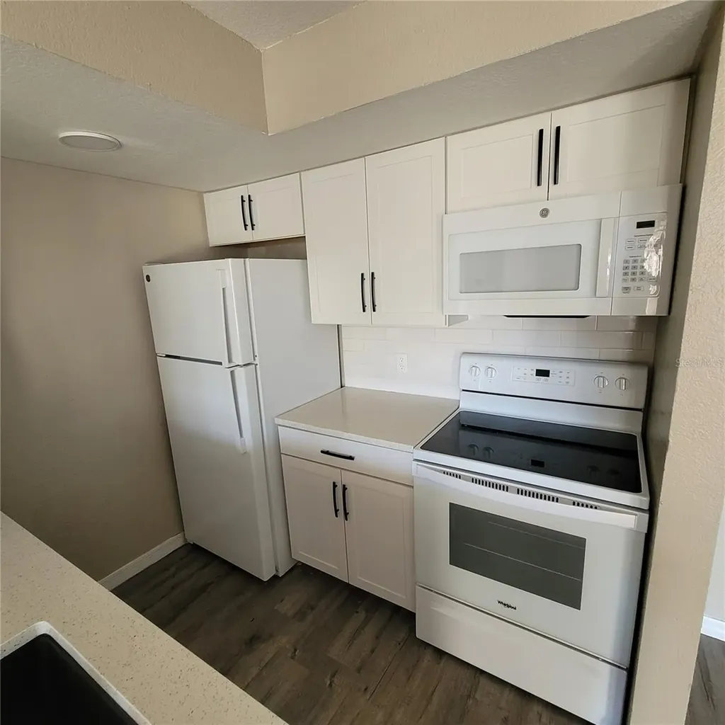 5160 Conroy Road Orlando FL 32811