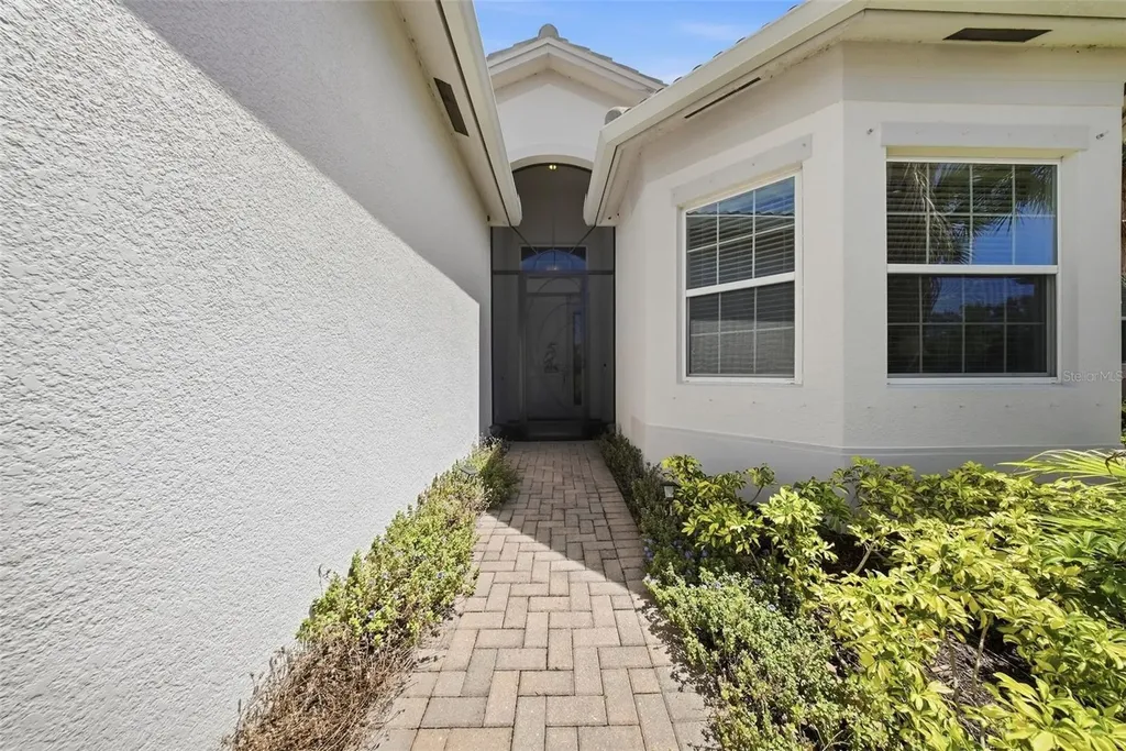 15528 Corona Del Mar Drive Wimauma FL 33598
