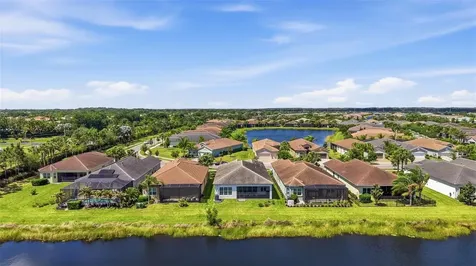 15528 Corona Del Mar Drive Wimauma FL 33598