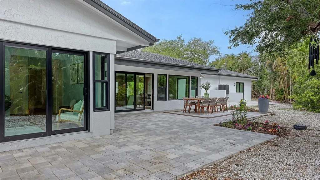7345 Pine Needle Road Sarasota FL 34242