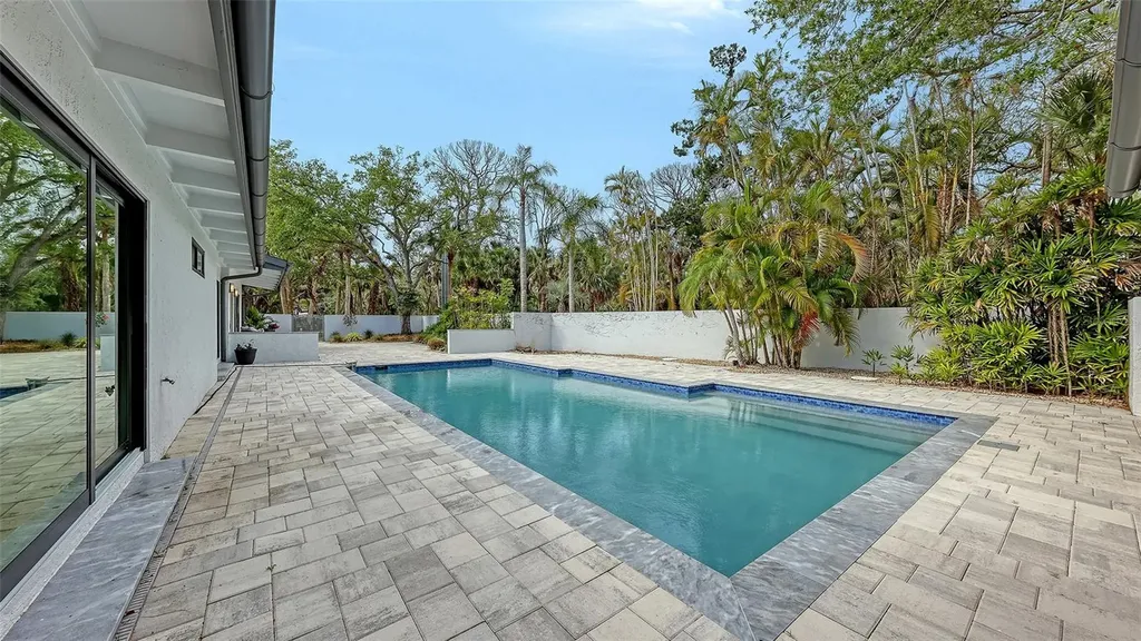 7345 Pine Needle Road Sarasota FL 34242