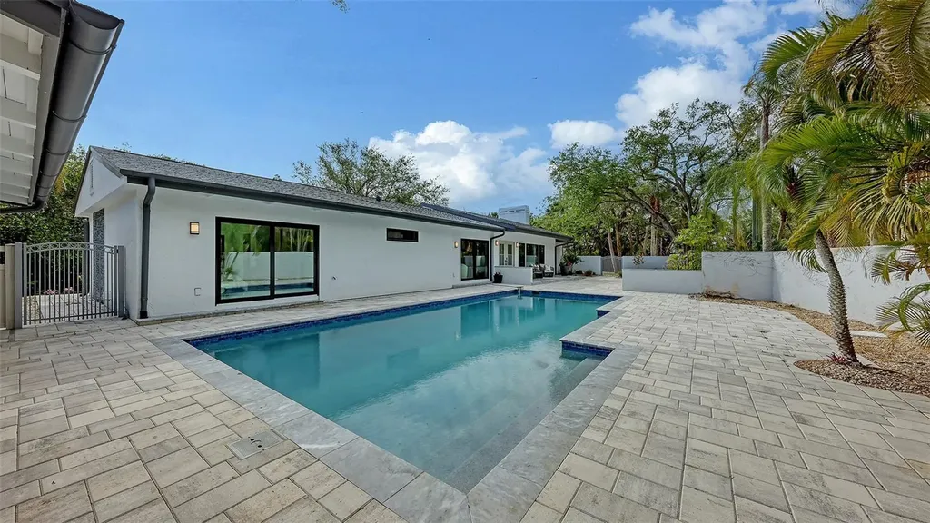 7345 Pine Needle Road Sarasota FL 34242