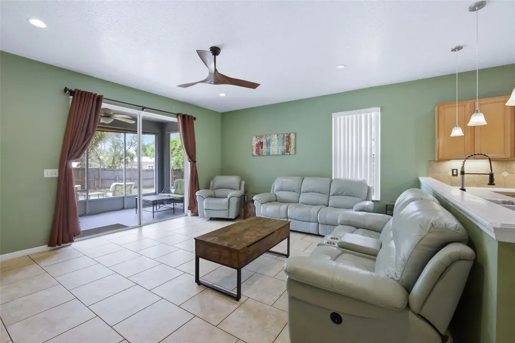 35937 Dawn Drive Leesburg FL 34788