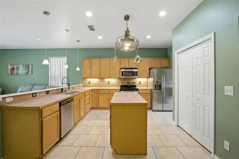 35937 Dawn Drive Leesburg FL 34788