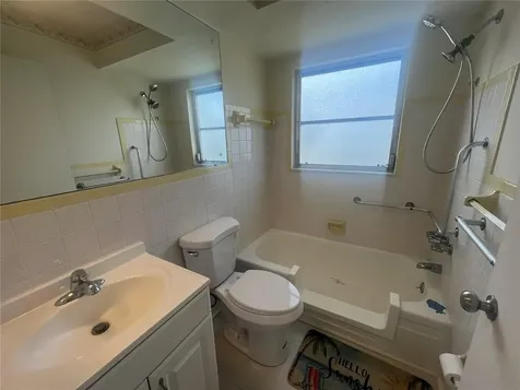 7847 39th Terrace N St Petersburg FL 33709