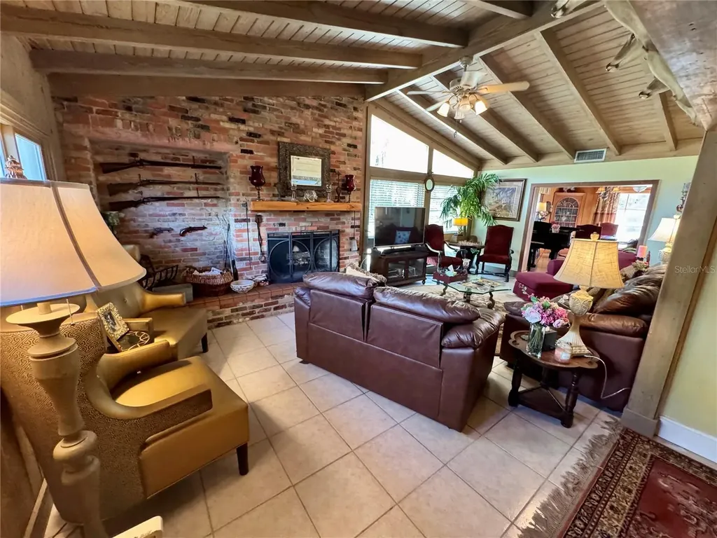 11816 SE County Road 234 Micanopy FL 32667