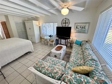 11816 SE County Road 234 Micanopy FL 32667